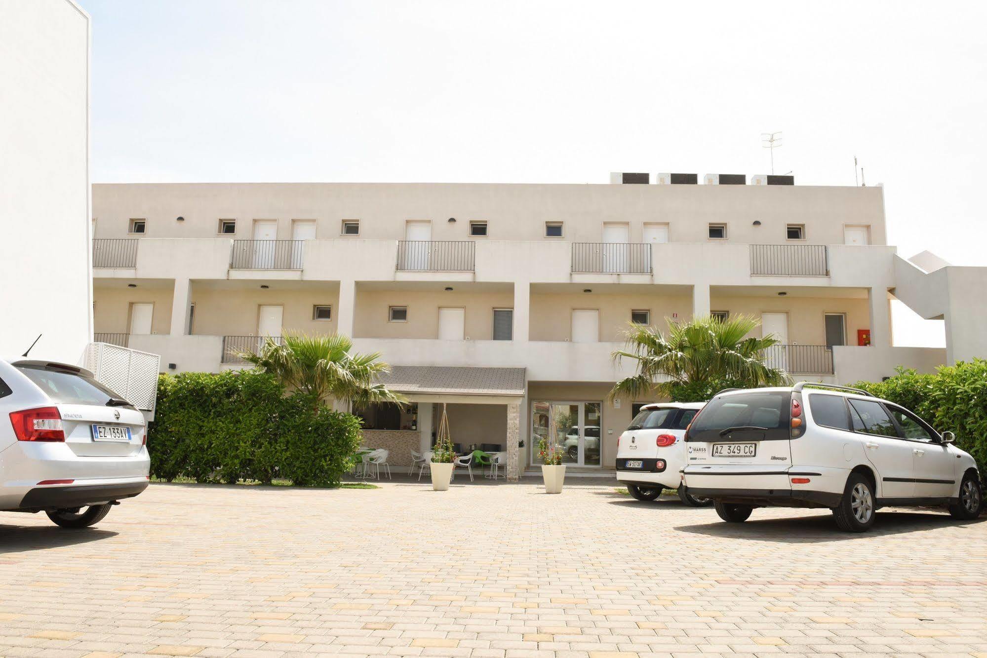 טורה סנטה סאבינה Donnosanto Residence מראה חיצוני תמונה